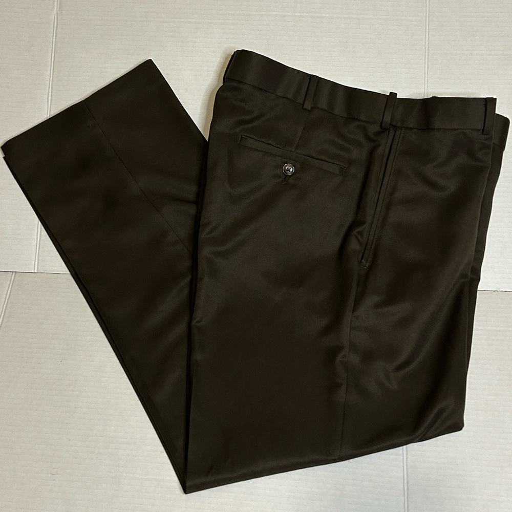 Round Tree & York Sz 34x30 Chocolate Brown men’s flat front dress pants